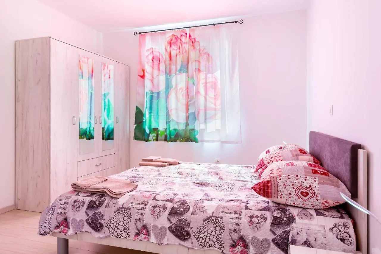 Ferienwohnung Irina Medulin 0*,